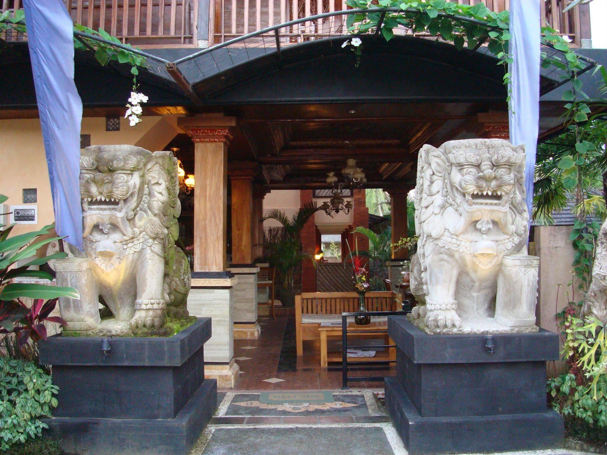 Bisma Sari Resort Ubud Exterior foto